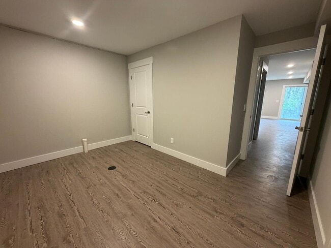 Building Photo - 2351 Watertown Wy