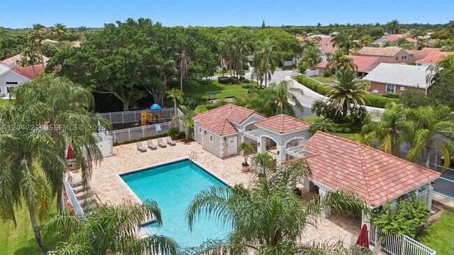 Building Photo - 411 Bermuda Springs Dr