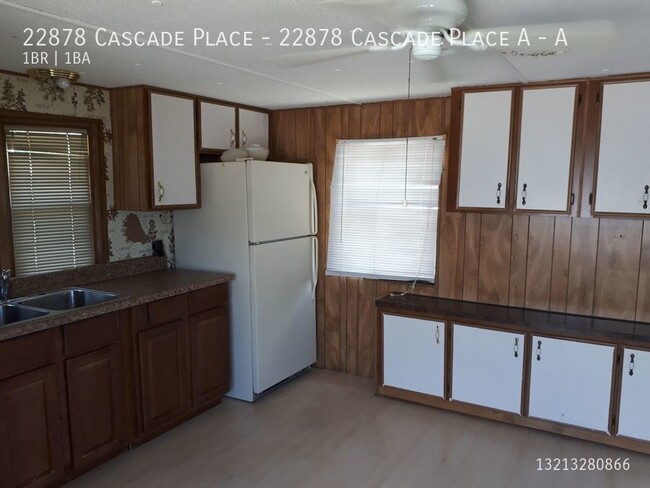 Building Photo - Large Studio Apartment in Mobile Home Comm...