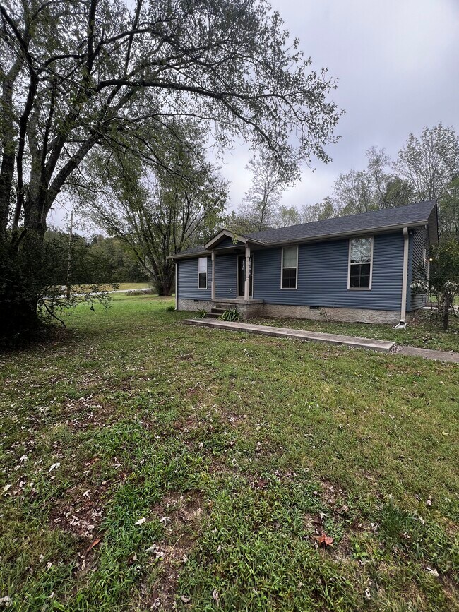 Primary Photo - 2320 Highway 12 N