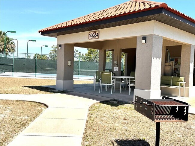 Building Photo - 9935 SW 98th Ln