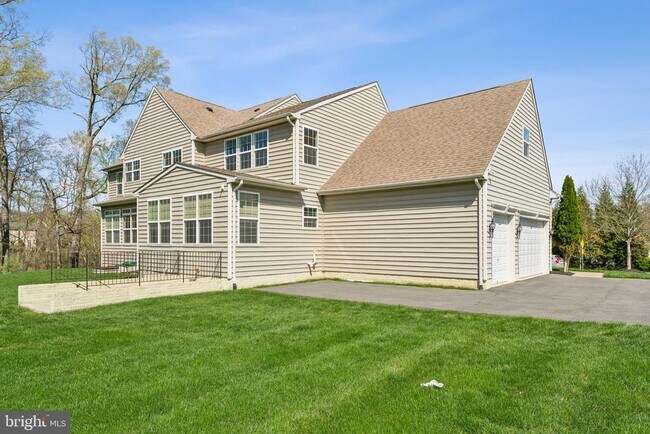 Building Photo - 22411 Conservancy Drive