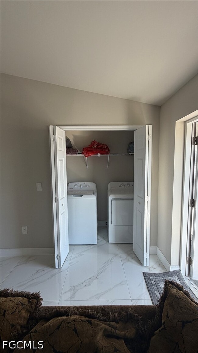 Building Photo - 3914 9th St W