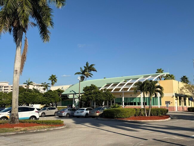 Building Photo - 3001 S Course Dr