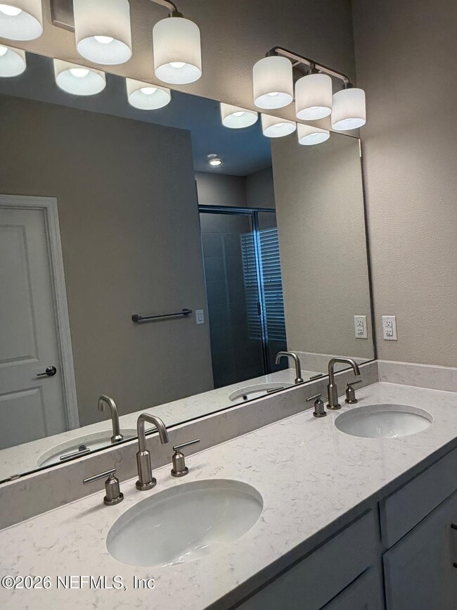 Building Photo - 272 Cherry Elm Dr