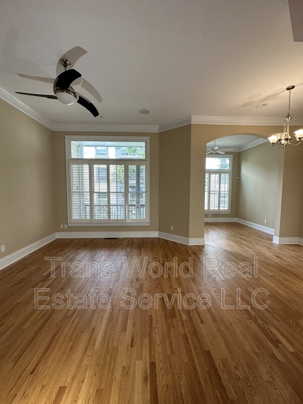 Building Photo - 1041 Emory Parc Pl