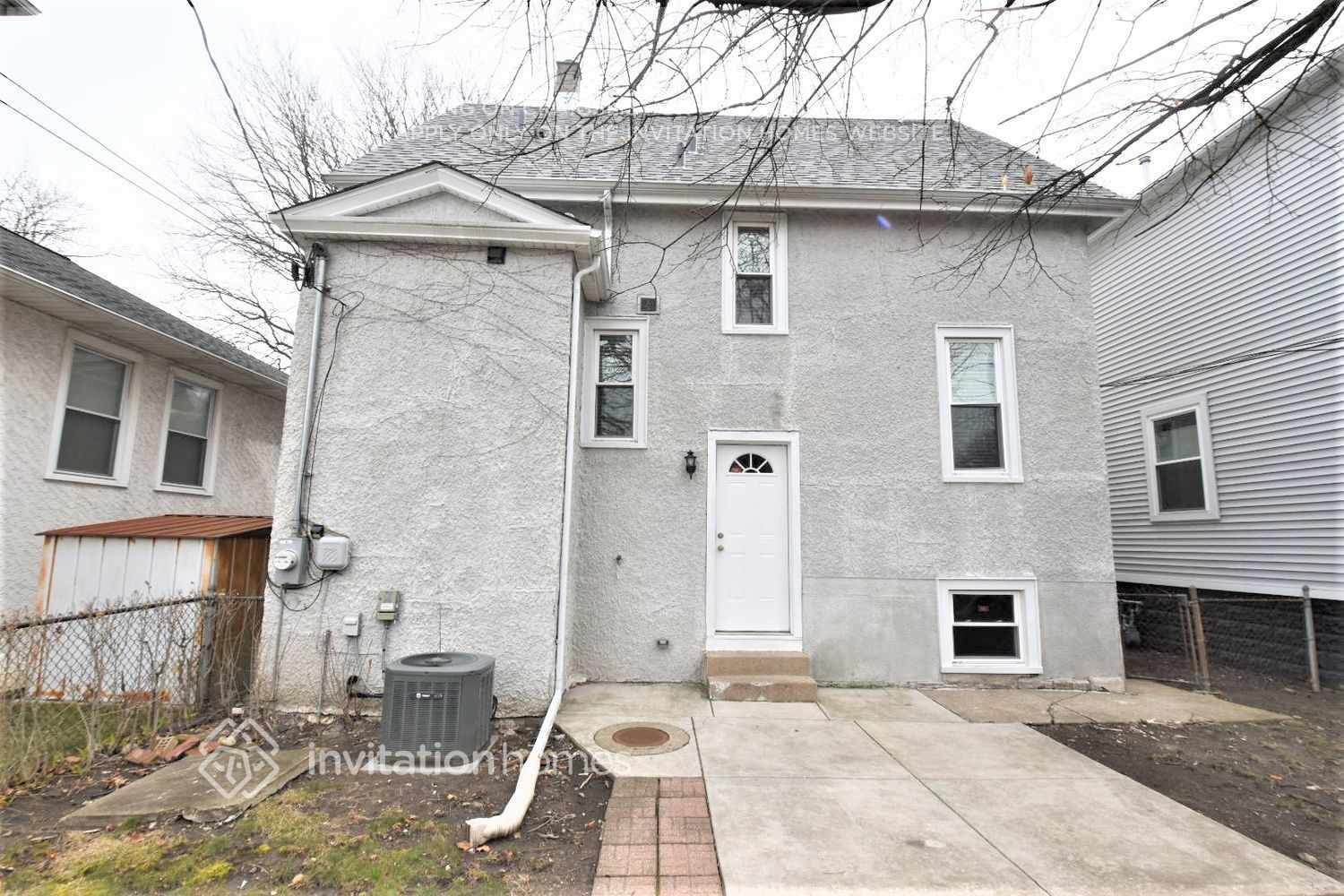 Building Photo - 1021 Marengo Ave