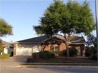 Building Photo - 2602 Bradley Ln