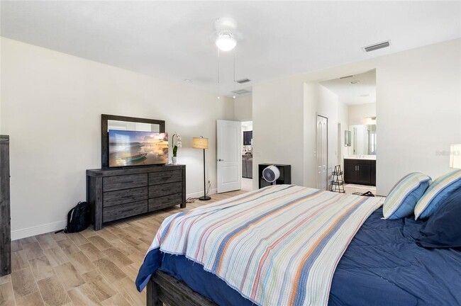 Building Photo - 12335 Whisper Lake Dr