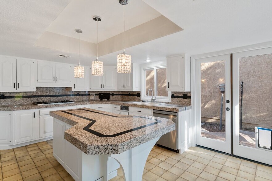 Building Photo - 7656 Boca Raton Dr