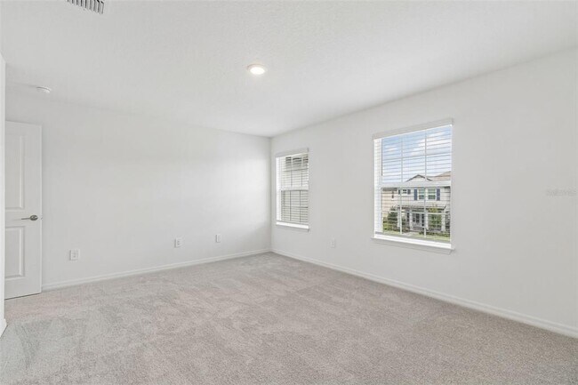 Building Photo - 10822 Ichetucknee Wy