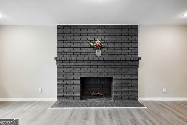Building Photo - 3583 Steinhauer Rd