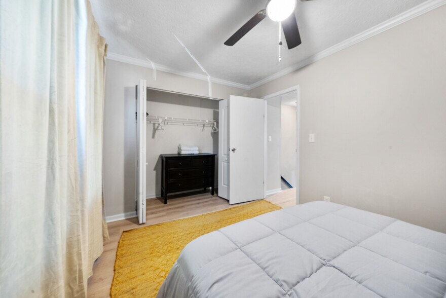 Building Photo - 8182 McGuire Dr