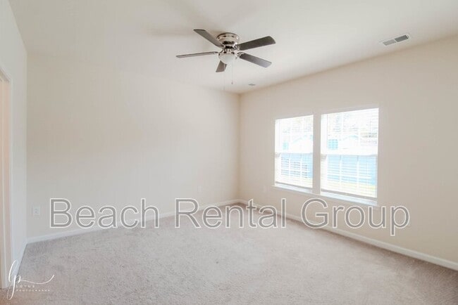 Building Photo - 313 Grv Pk Lp