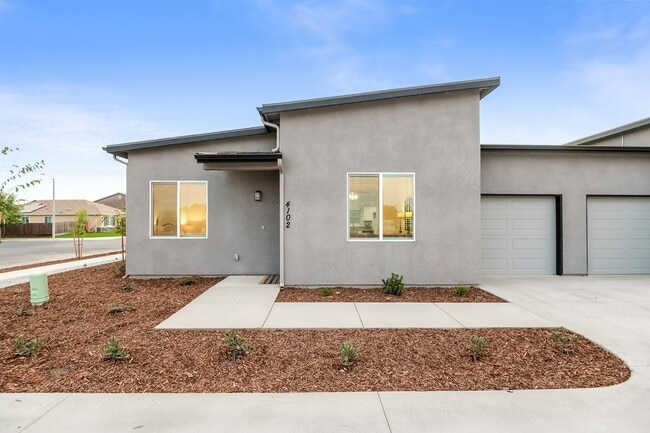 Building Photo - 6 S Emerald Ct