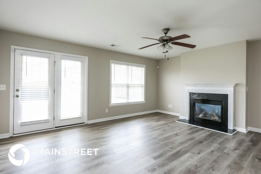 Building Photo - 1506 Hamilton Hills Dr