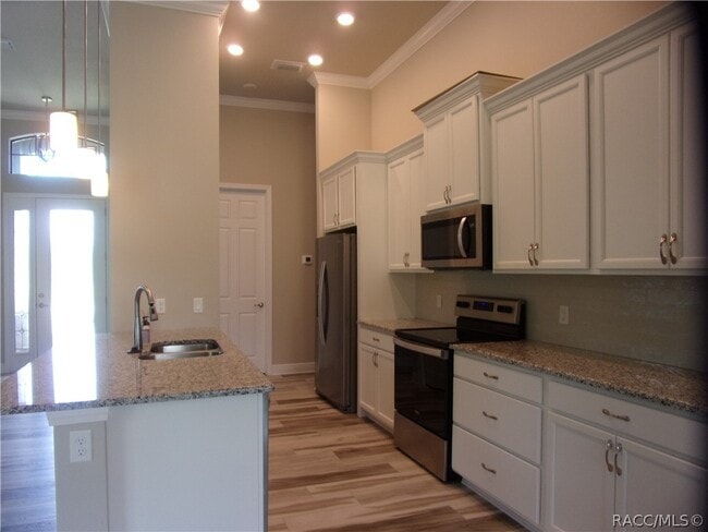Building Photo - 248 E Cumberland Ct
