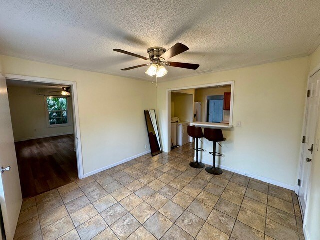 Building Photo - 352 Bonita St