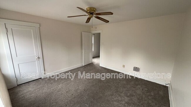 Building Photo - 625 Blanton St