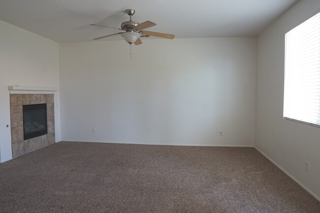 Building Photo - 40804 Treasure City Ln