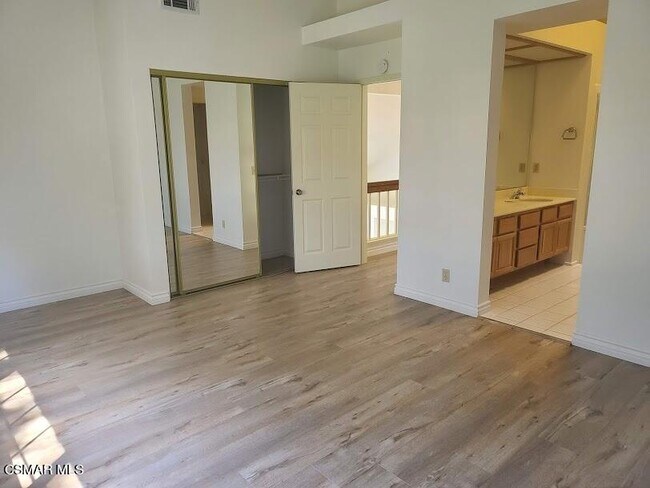 Building Photo - 1029 Amberton Ln