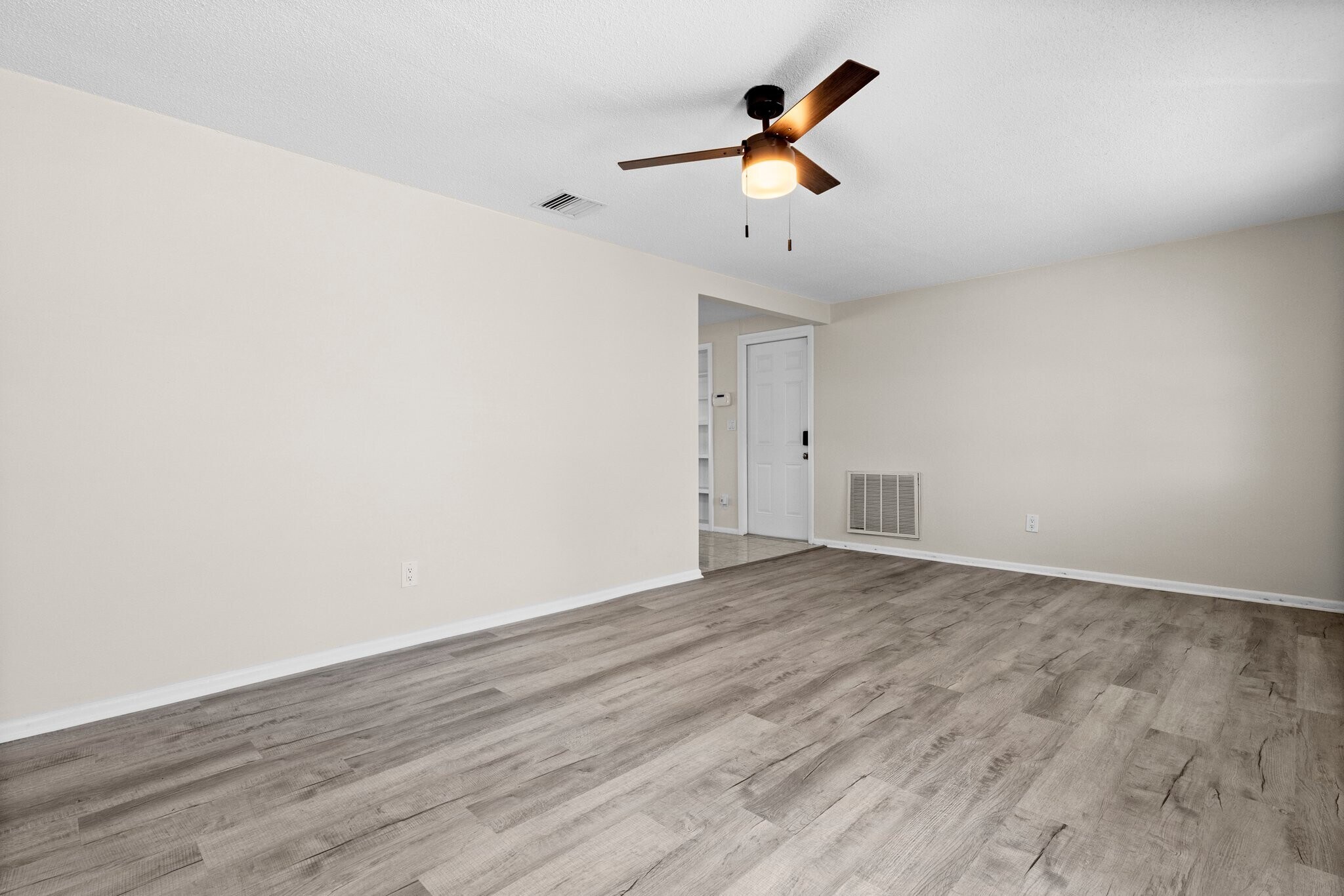 Building Photo - 2509 Sweetwood Dr