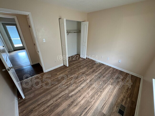 Building Photo - 6436 Tewksbury Dr NW