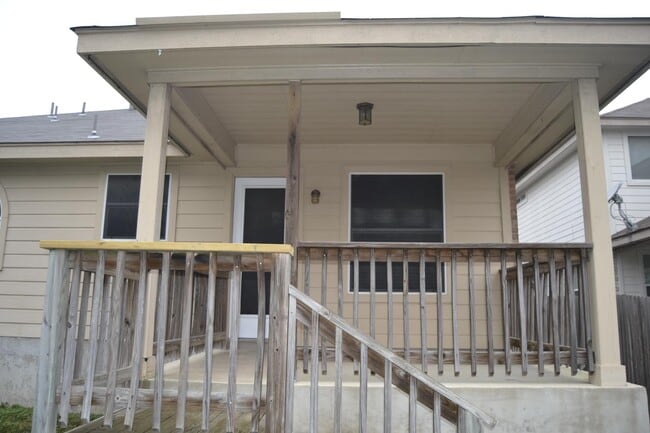 Building Photo - 306 Bright Chase