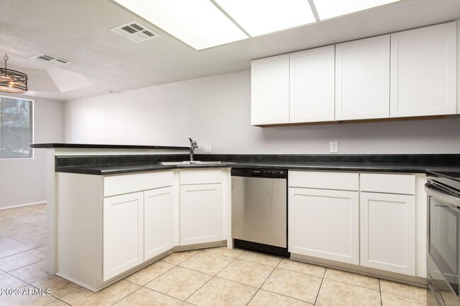 Building Photo - 4545 N 67th Ave