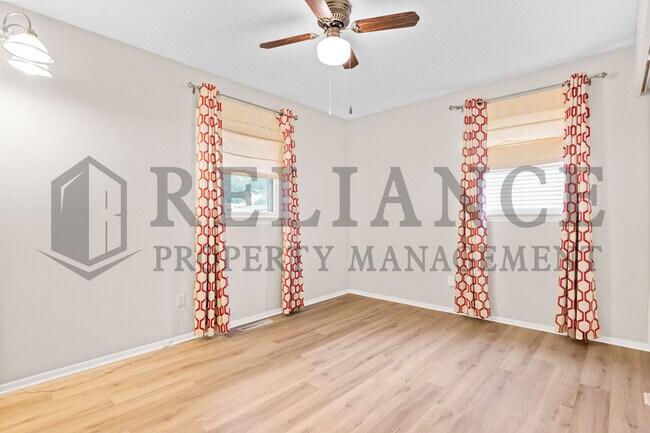 Building Photo - 913 N Wilbur Ln