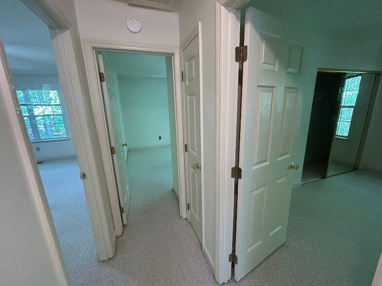 Building Photo - 469 Summerwalk Cir