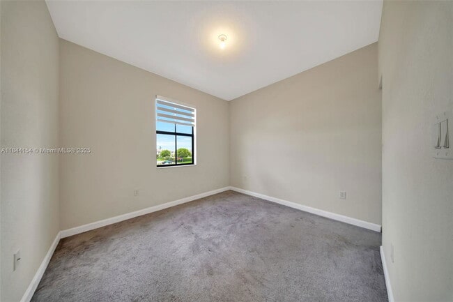 Building Photo - 11108 W 33rd Way