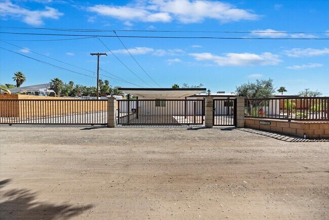 Building Photo - 32300 Shadow Mountain Ln