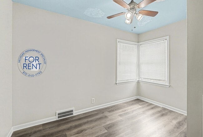 Building Photo - 1401 N Ballenger Hwy