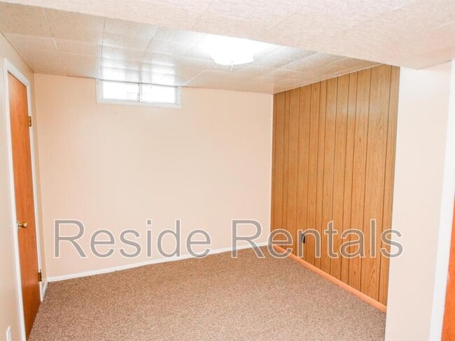 Building Photo - 695 N 150 W