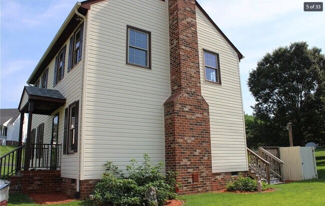 Building Photo - 8300 Banshire Ct