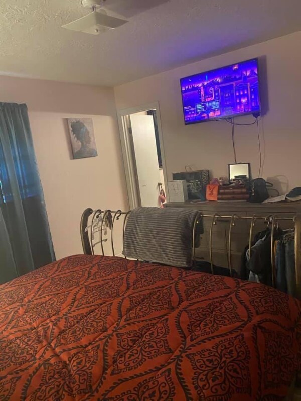 Building Photo - 480 S 16th St