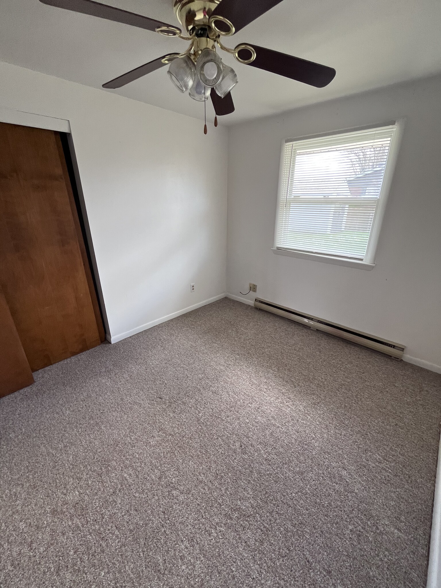 Building Photo - 1699 Edgewood Dr