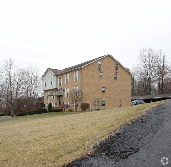 6341 St Andrews Dr 6341 St Andrews Dr Canfield OH 44406 Apartment