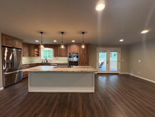 Building Photo - 91 SE Kalium Dr