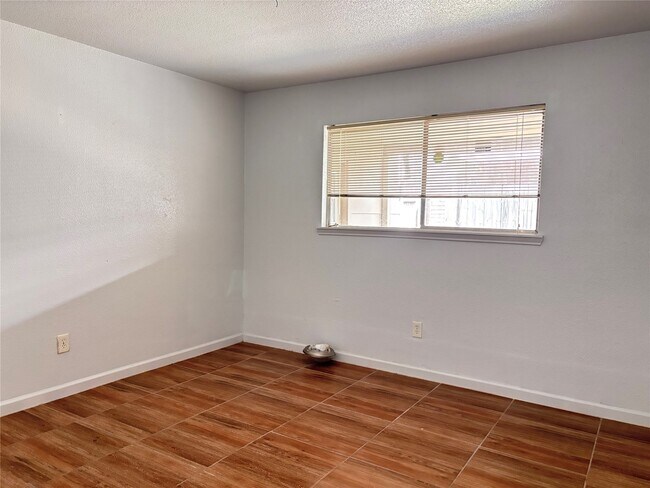 Building Photo - 11547 Willwood Dr