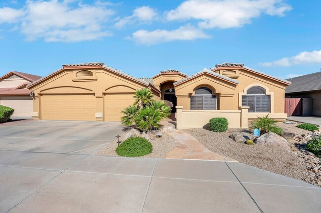 Primary Photo - 3308 W Adobe Dam Rd