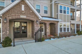 Building Photo - 1000 Vintage Green Ln