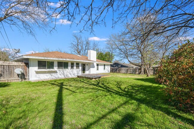 Building Photo - 1503 Westbury Trail