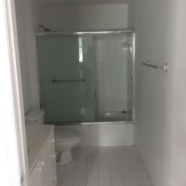 Building Photo - 6940 NW 179th St