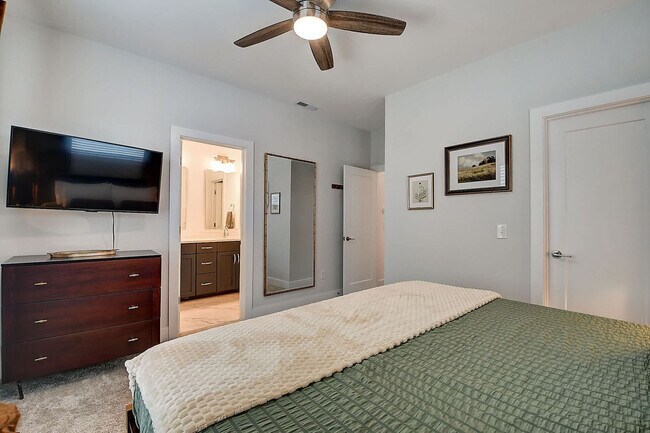 Building Photo - 1326 Colere Pl