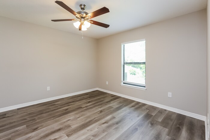 Building Photo - 674 Chatham Walk Dr