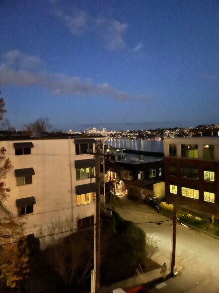 Building Photo - 769 Hayes St