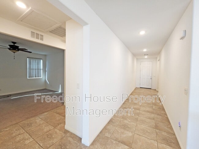 Building Photo - 3543 E Wallowa Dr