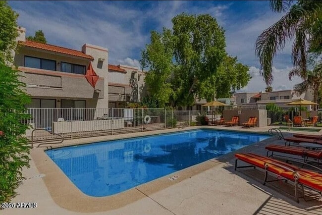 Building Photo - 885 N Granite Reef Rd